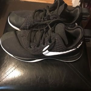 Nike Lebrons size 8.5